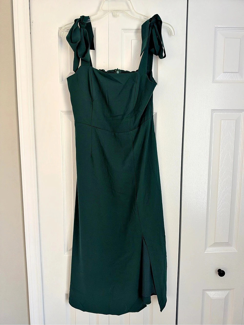 Petal and Pup Laurel Dress Midi Tie Strap Dress in Green Size Small NWT